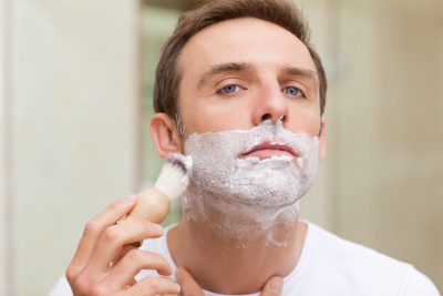 Крем для бритья не забивает поры и увлажняет кожу
